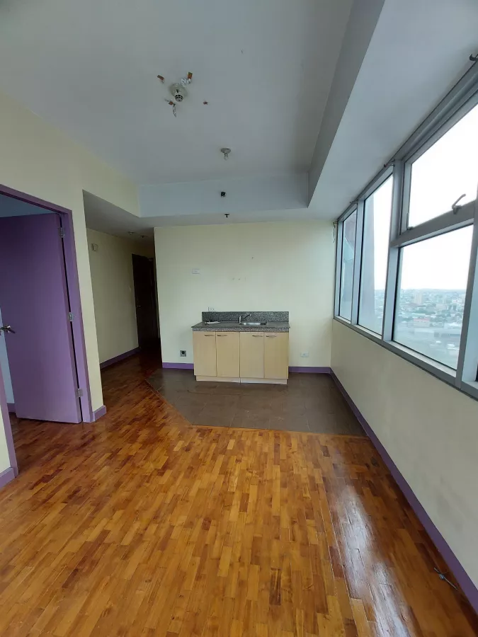 1BR Condo for rent at The Capital Towers